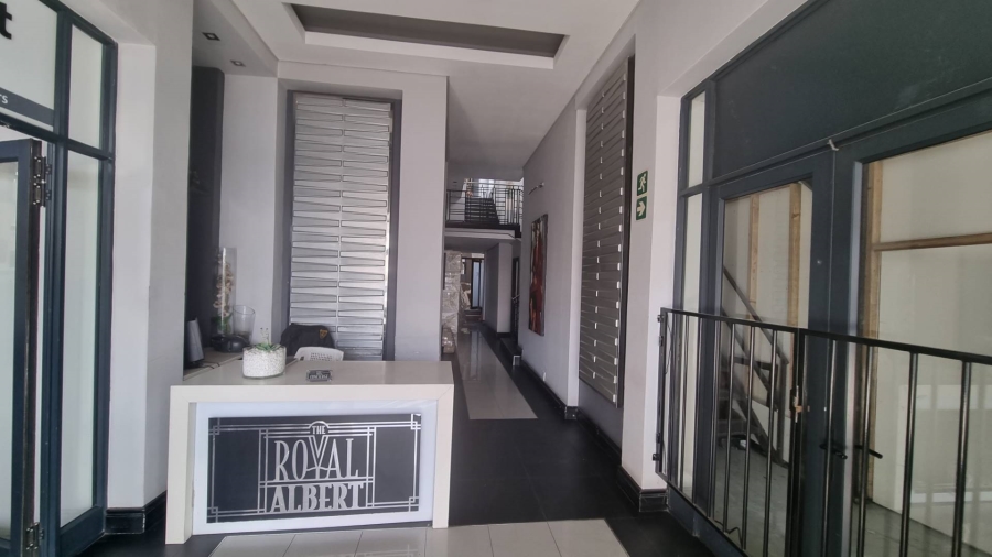 To Let Commercial Property for Rent in Woodstock Western Cape